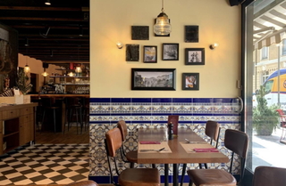 Reust-Platten_Restaurant-04.jpg