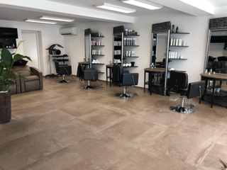 Reust-Platten_Coiffeur-MJR_01.jpg